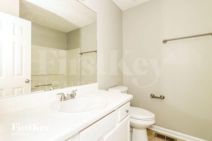Building Photo - 123 Bridge View Dr