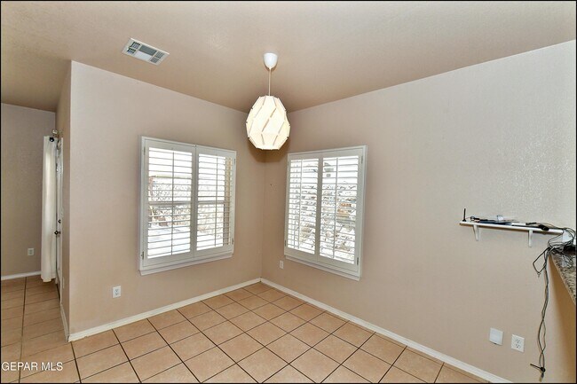 Building Photo - 5810 Redstone Mesa Ct
