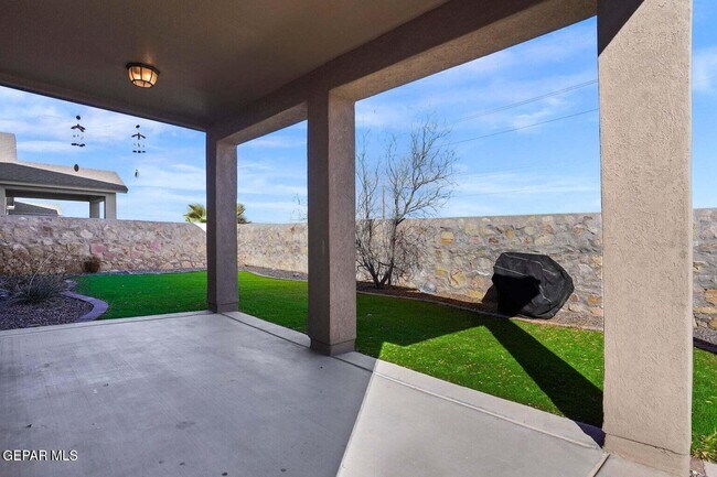 Building Photo - 13157 Lost Willow