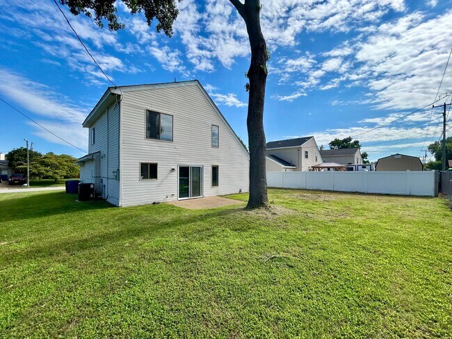 Building Photo - 509 Chownings Dr