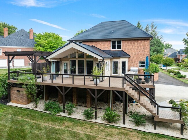 Building Photo - 507 Bing Crosby Blvd