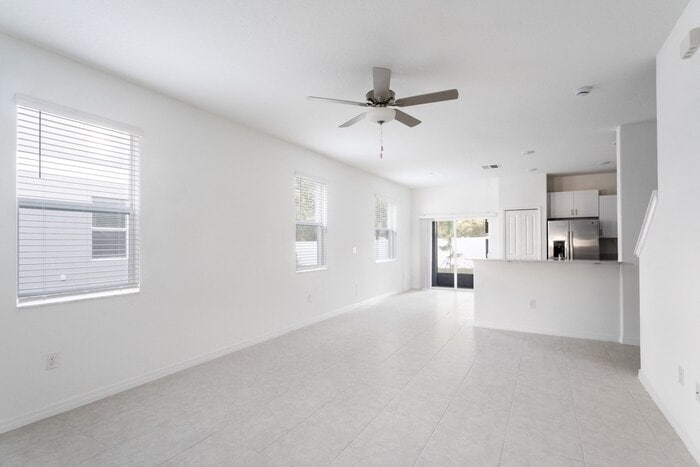 Building Photo - 38064 Fallstone Way
