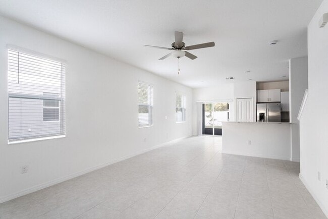 Building Photo - 38119 Fallstone Wy