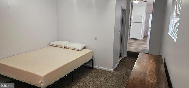 1st floor bedroom - 682 Washington Blvd