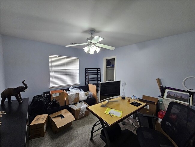 Building Photo - 5739 Henniker Dr
