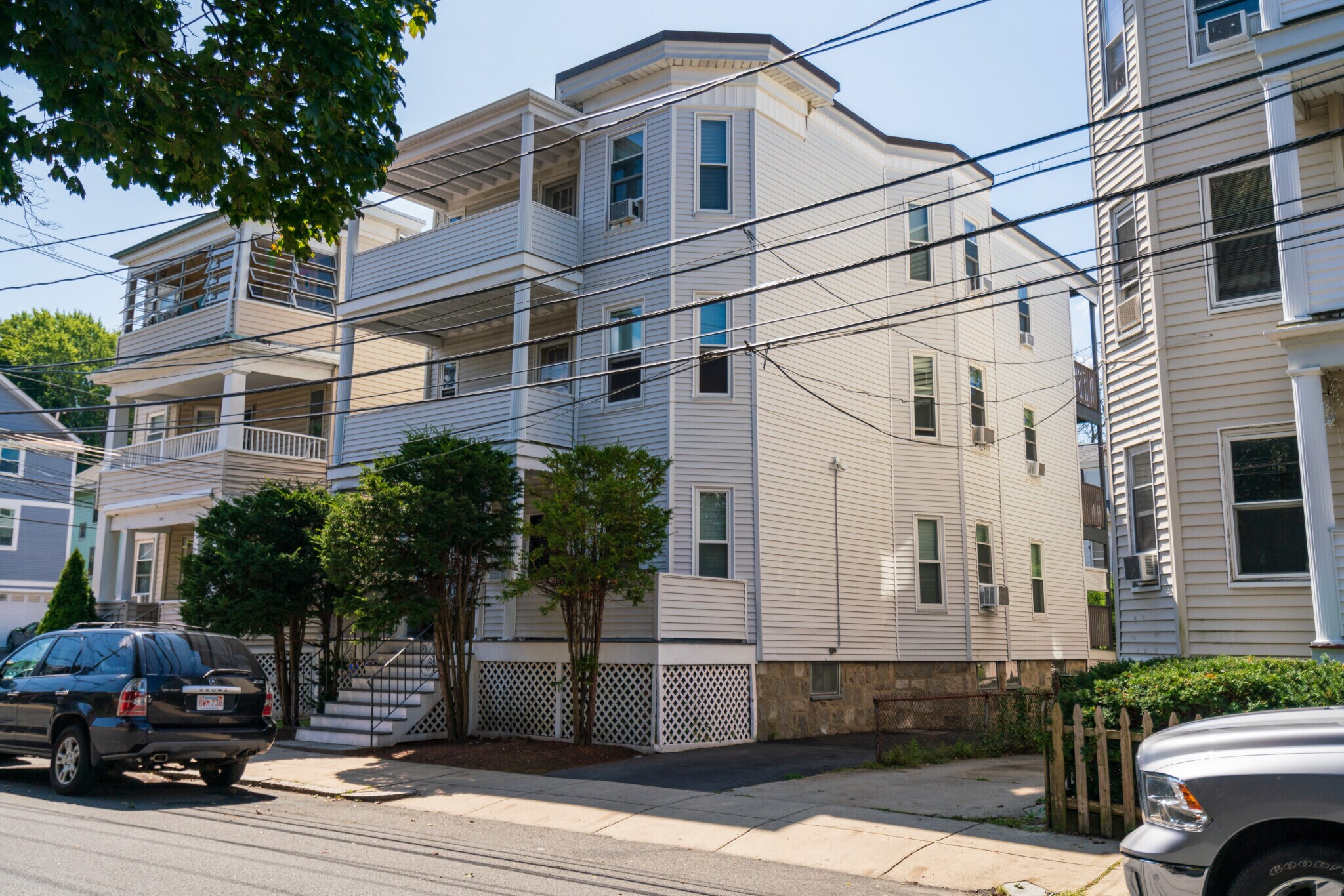 Building Photo - 288 Summit Ave