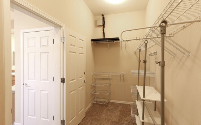 Building Photo - Anthem Country Club Beauty w/ Casita