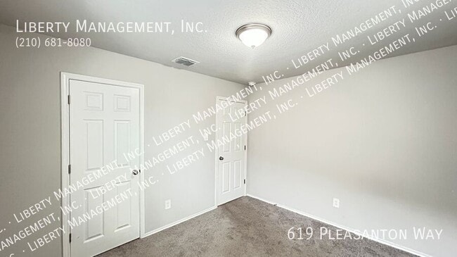 Building Photo - 619 Pleasanton Way
