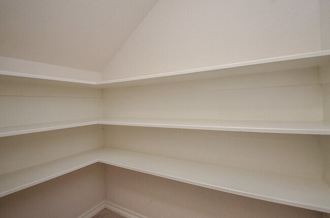 Building Photo - 24542 Folkstone Cir