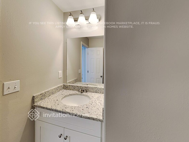 Building Photo - 7217 Moss Bluff Ct