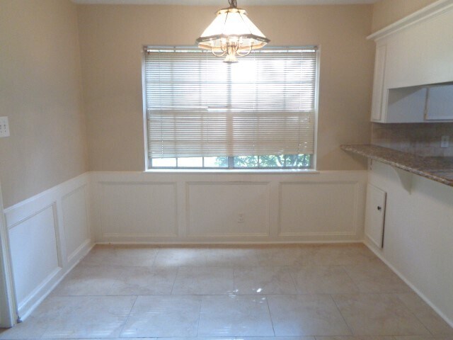 Building Photo - 802 Baltic Ln