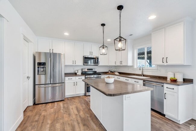 Building Photo - Newer Eagle Mountain Home with 2-Car Garage and Basement Storage