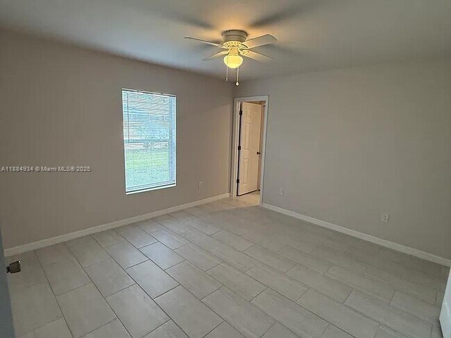 Building Photo - 1413 Academy Blvd