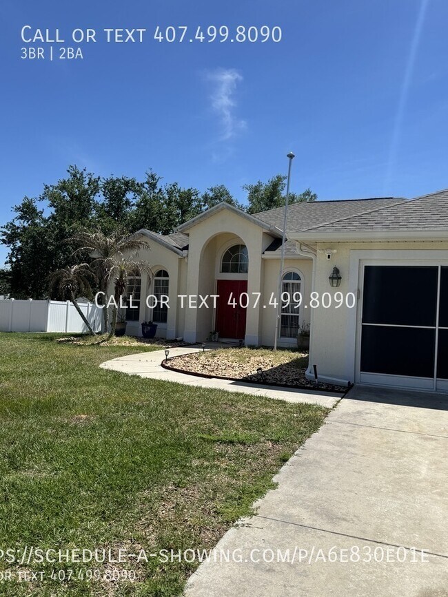 Building Photo - 13500 Biscayne Dr