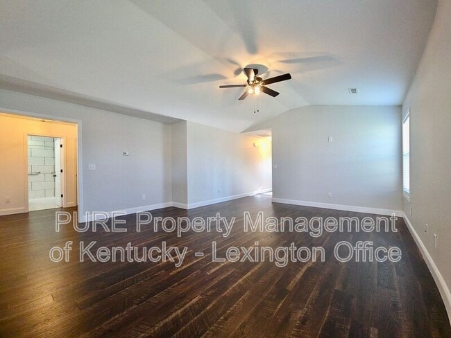 Building Photo - 106 John Davis Dr