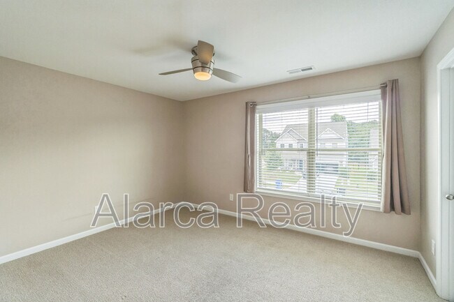 Building Photo - 152 Suggs Mill Dr