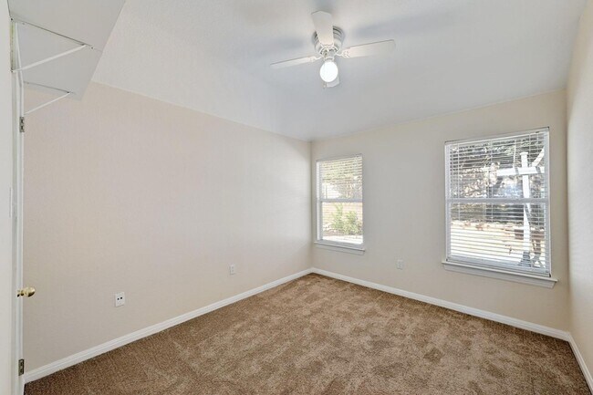 Building Photo - 212 Cargill Dr