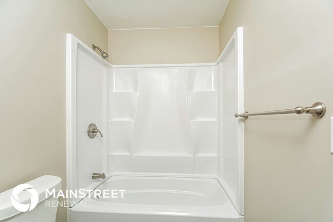 Building Photo - 1 Olive Pl