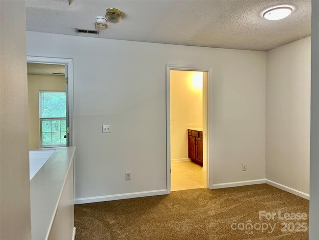 Building Photo - 3210 Summerfield Ridge Ln