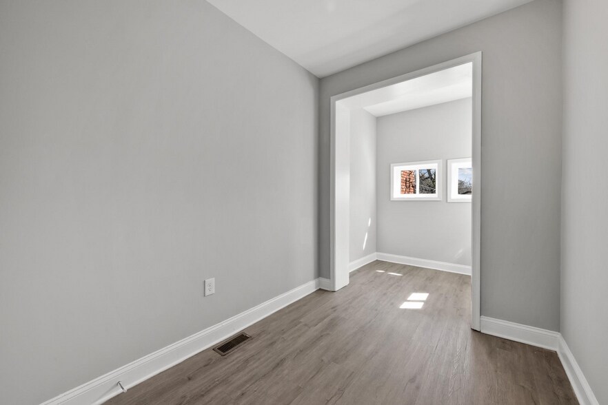 Building Photo - 665 Dumbarton Ave