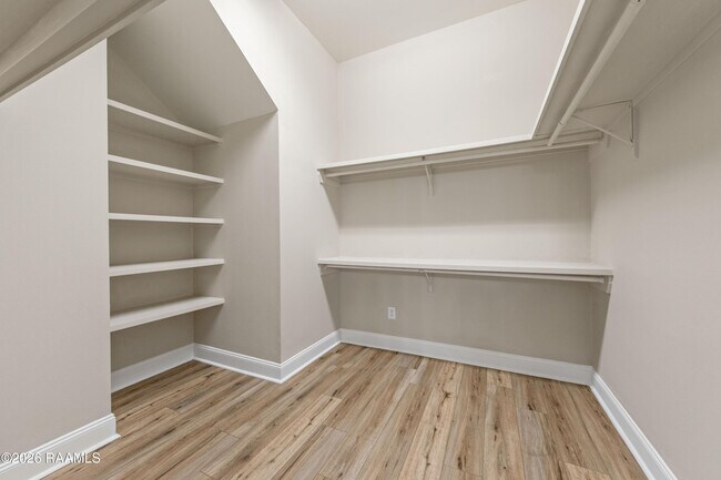 Building Photo - 101 Ace Ln