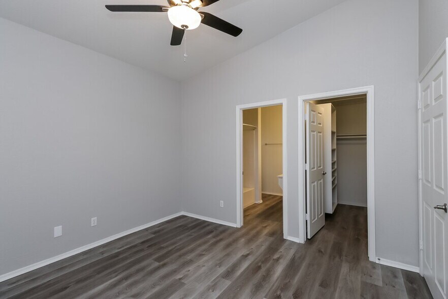 Building Photo - 84 S Laveen Pl