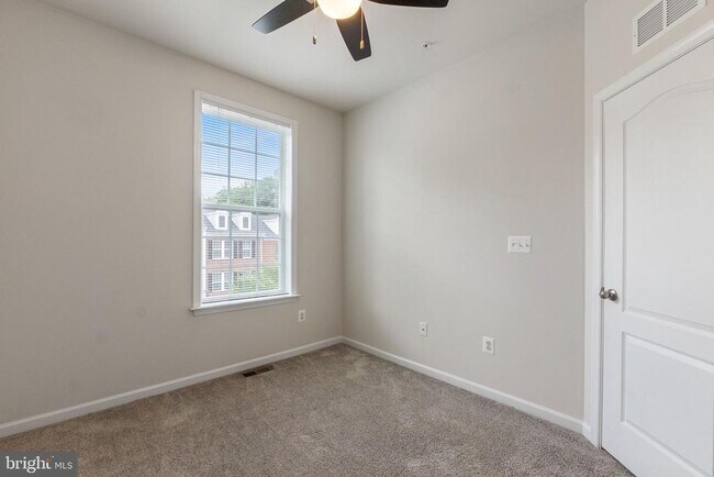 Building Photo - 12925 Sweet Christina Ct