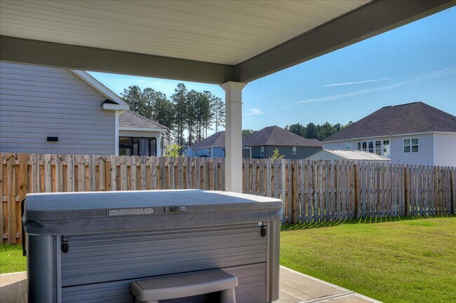 Building Photo - 528 Fermoy Ln