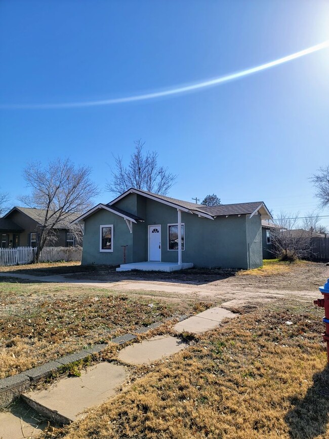 Building Photo - Charming, Remodeled 3-Bedroom Home in Cany...