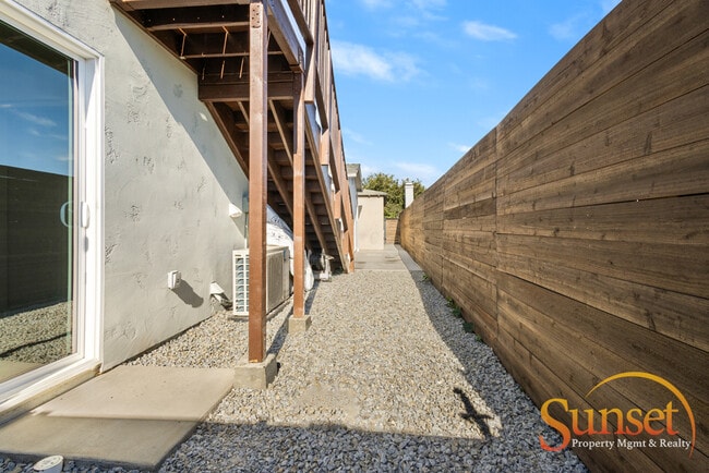Building Photo - 4630 Altadena Ave.