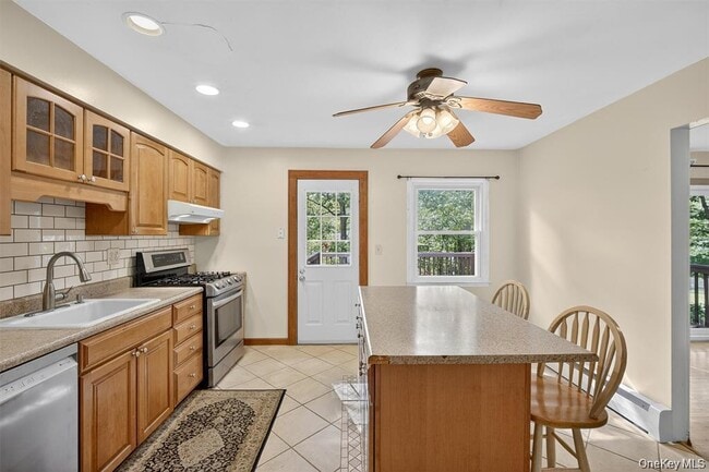 Building Photo - 27 Jefferson St