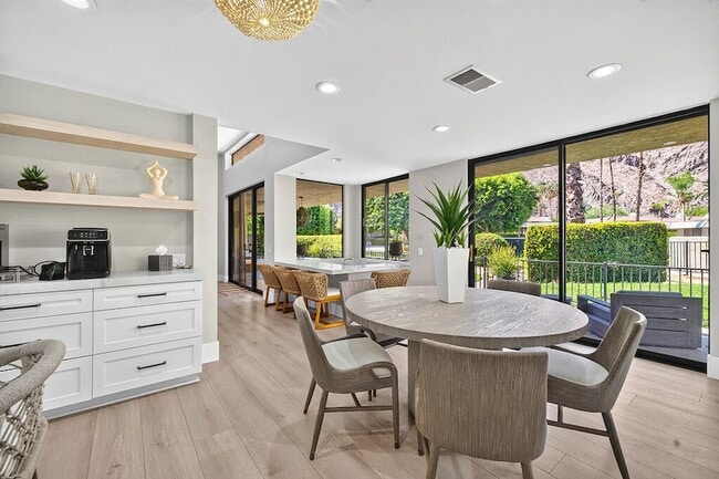 Building Photo - 77765 Cottonwood Cove