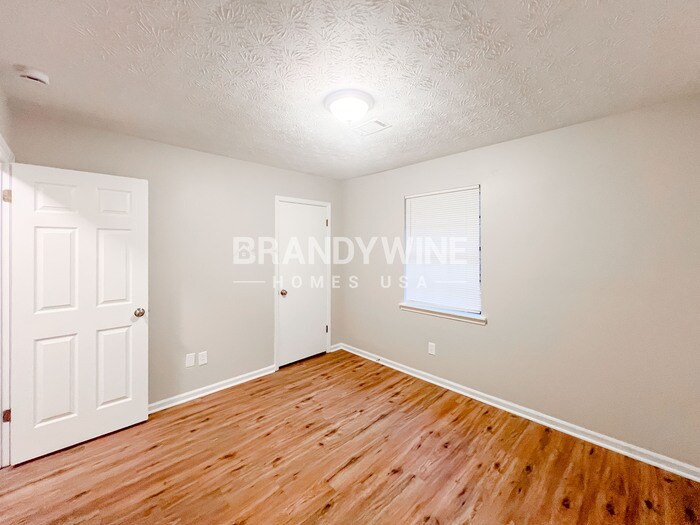 Building Photo - 5063 Springtree Ct