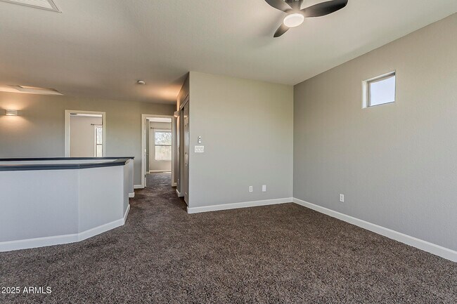 Building Photo - 21928 N Braden Rd