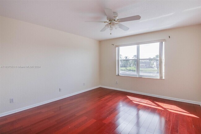 Building Photo - 2231 SW 164th Ave