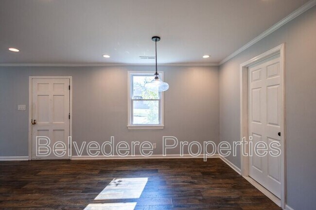 Building Photo - 1109 Cleburne St