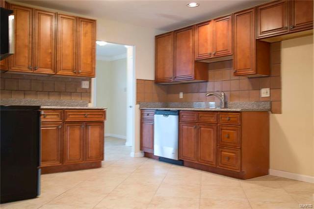 Building Photo - 3610 Stonehaven Dr