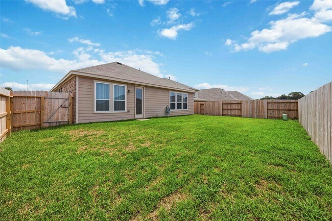 Building Photo - 18206 Spruce Cottage Dr