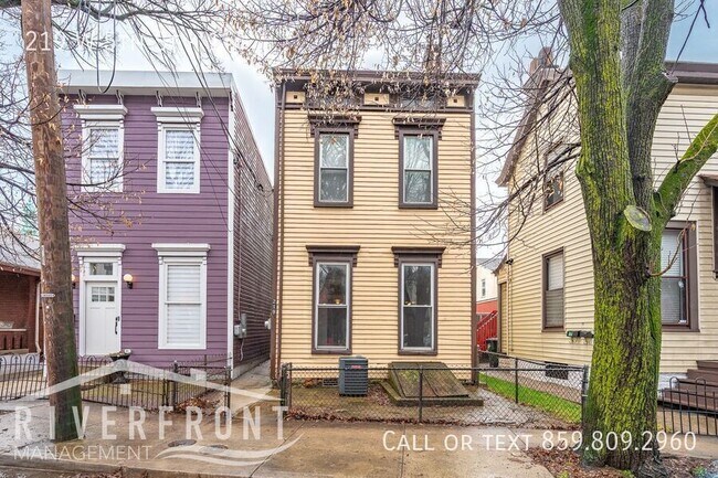 Building Photo - 219 W 5th St