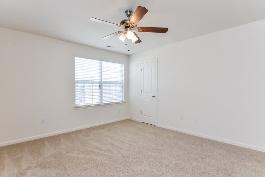 Building Photo - 97 Gaillardia Way