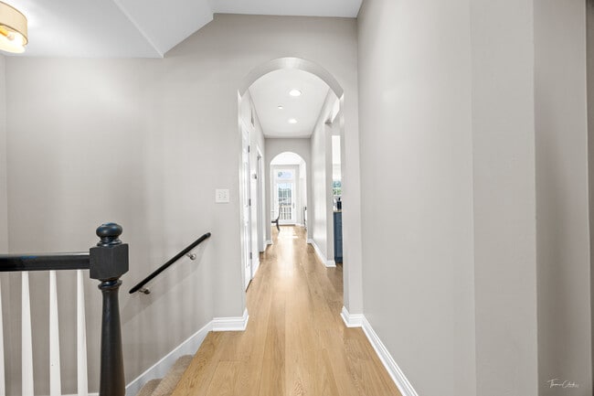 Building Photo - 4151 Royal Mews Cir