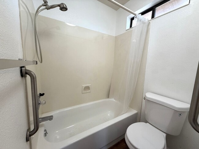 Building Photo - Nice home in Cliff Rose