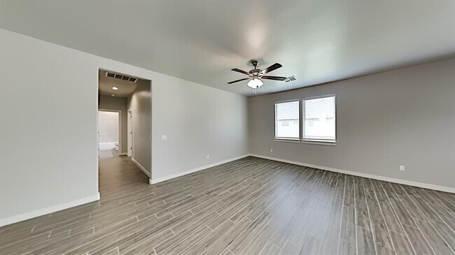 Building Photo - 1078 Mulbury Mansion