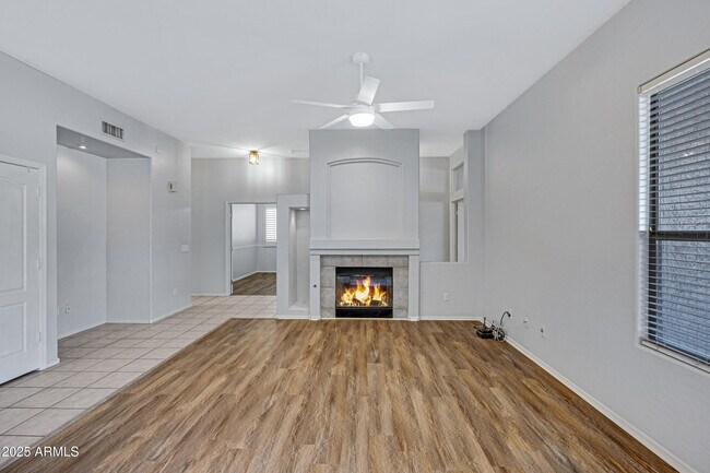 Building Photo - 2236 W Periwinkle Way