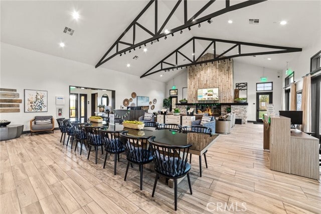 Building Photo - 39601 Lupine Dr