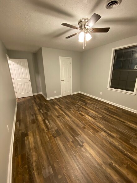 Master bedroom view 3 - 1205 Redden Ln