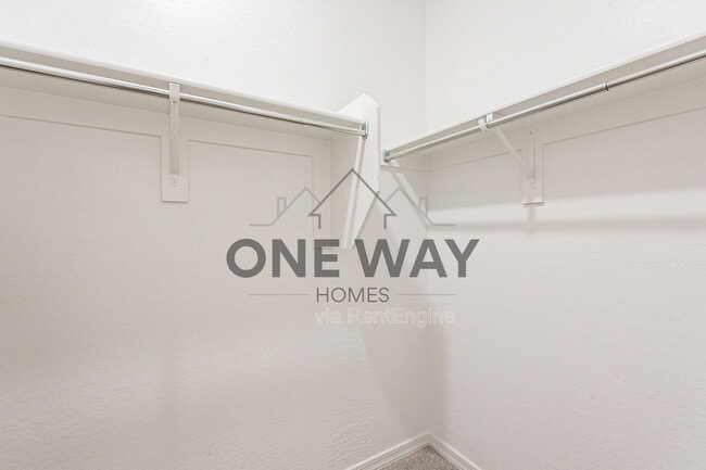 Building Photo - 9258 E Static Ave