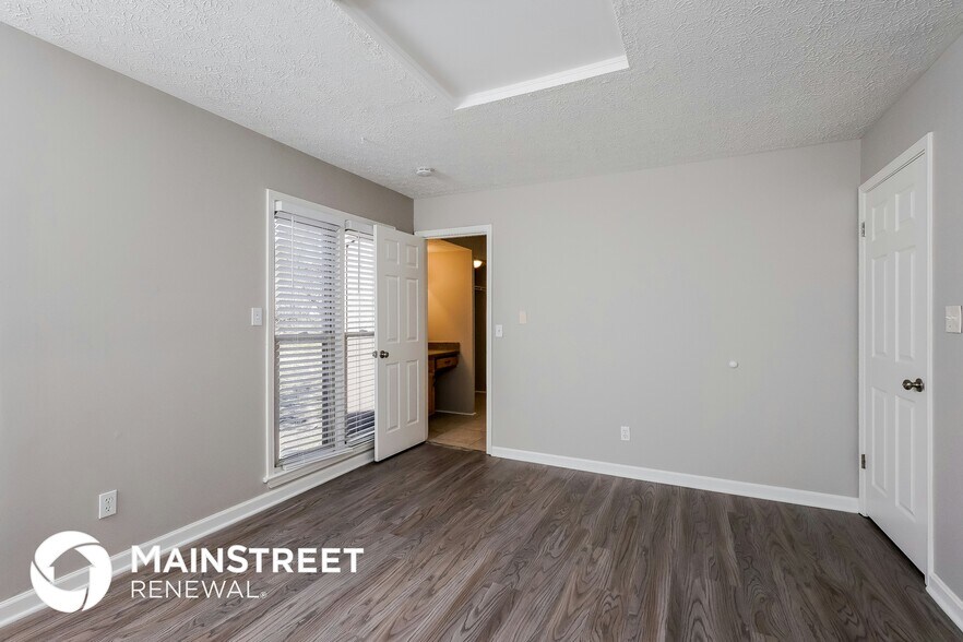 Building Photo - 5904 Bluffington Ct