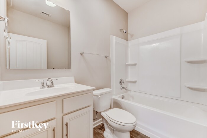 Building Photo - 13016 Olmsted Cir