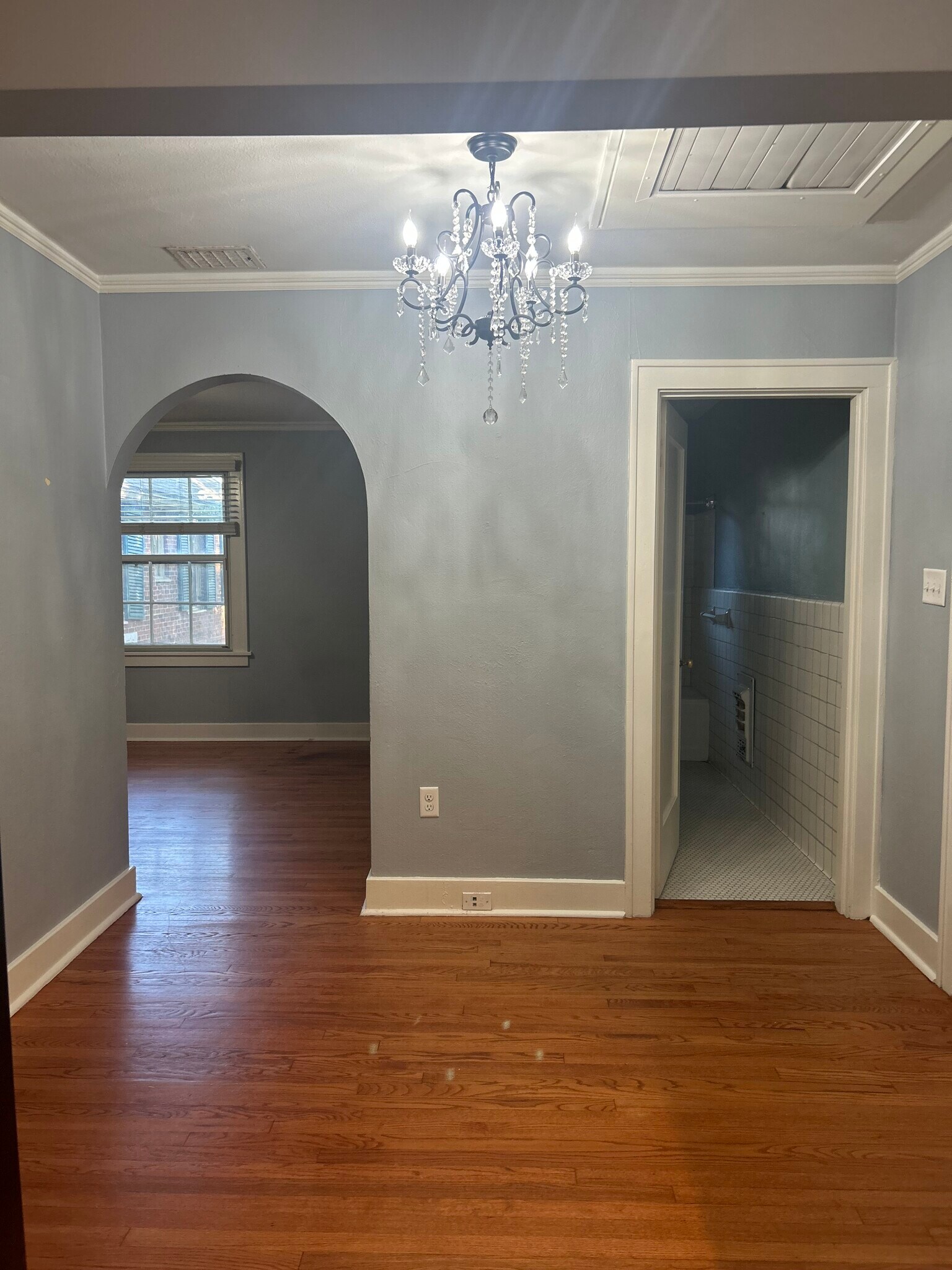 Building Photo - 1023 Scott St